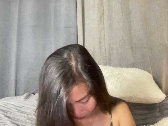 EmmaSean's BongaCams show and profile