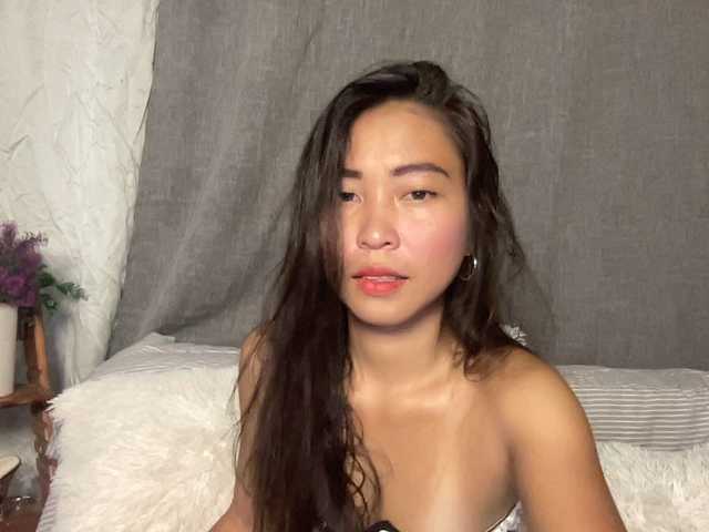 EmmaSean's BongaCams show and profile