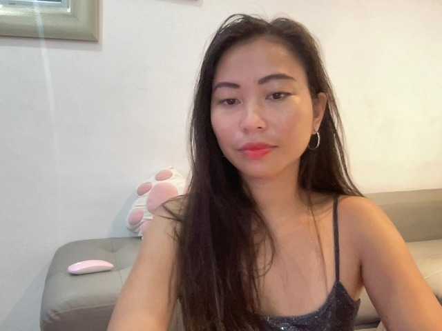 EmmaSean's BongaCams show and profile