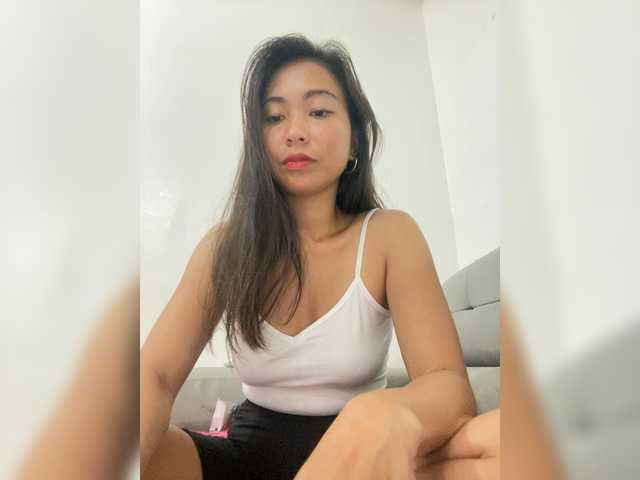 EmmaSean's BongaCams show and profile