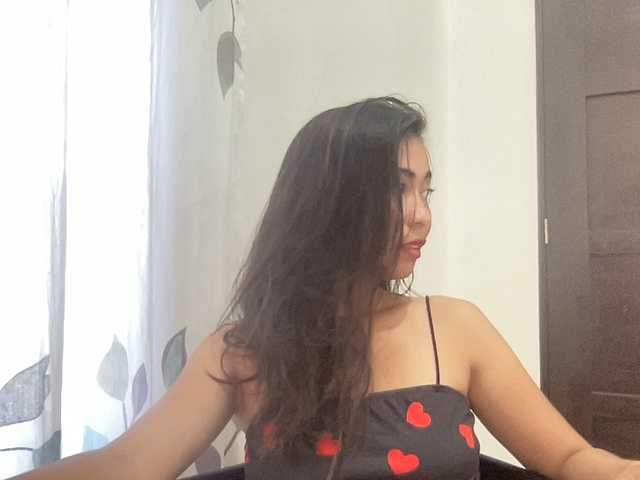 EmmaSean's BongaCams show and profile