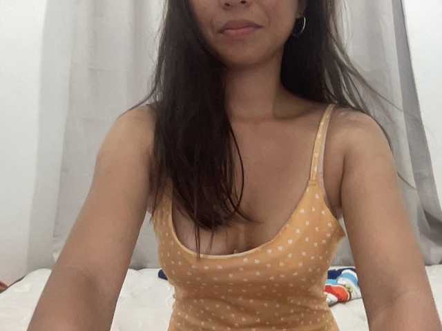 EmmaSean's BongaCams show and profile