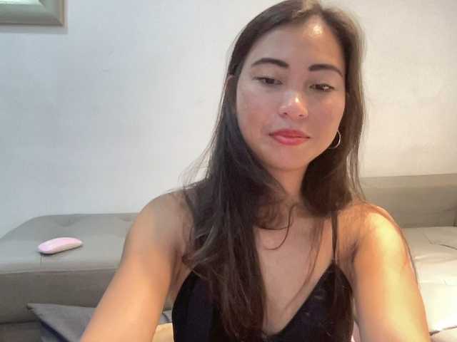 EmmaSean's BongaCams show and profile