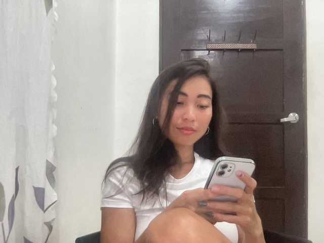 EmmaSean's BongaCams show and profile