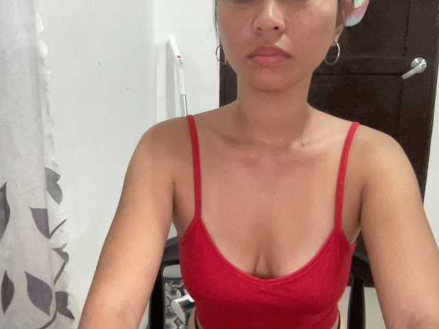 EmmaSean's BongaCams show and profile