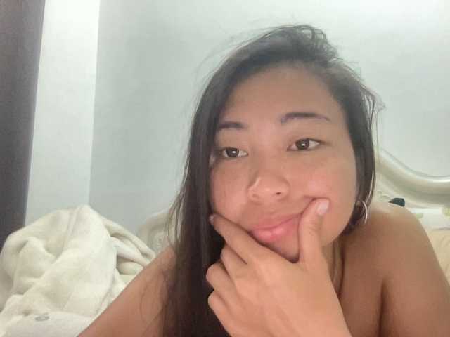 EmmaSean's BongaCams show and profile