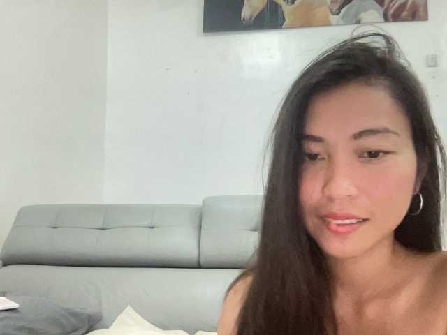 EmmaSean's BongaCams show and profile