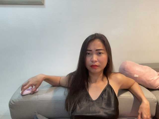 EmmaSean's BongaCams show and profile