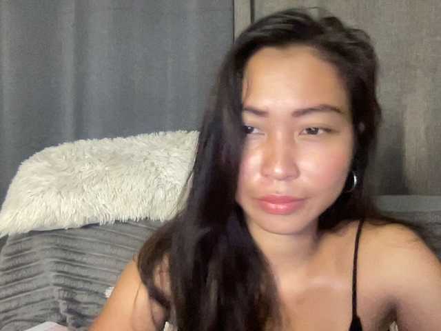 EmmaSean's BongaCams show and profile