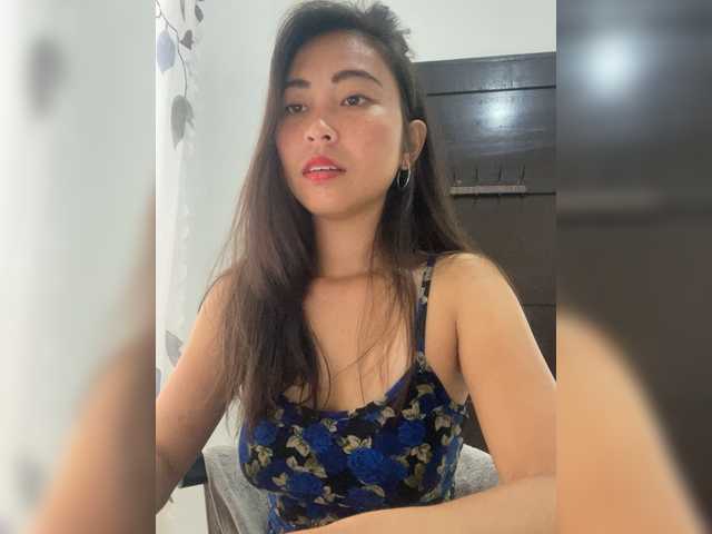 EmmaSean's BongaCams show and profile