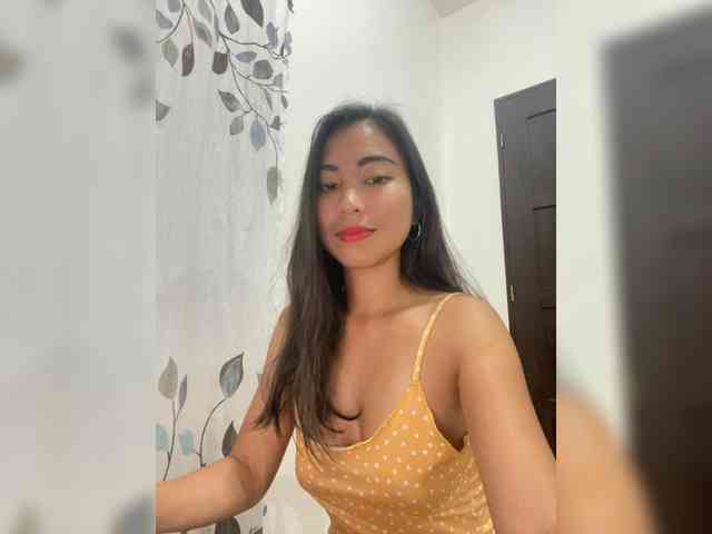 EmmaSean Live Webcam on BongaCams