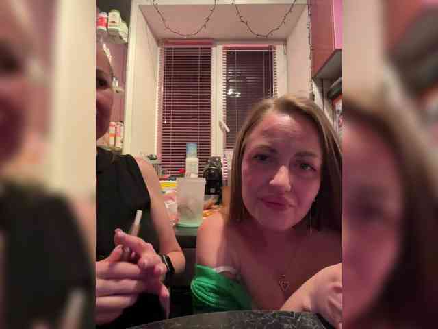 live web cam online Hello-Kitti