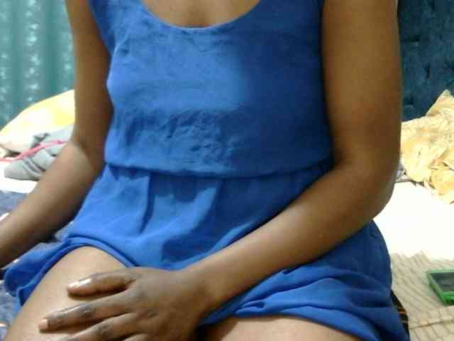 maya-pretty webcam