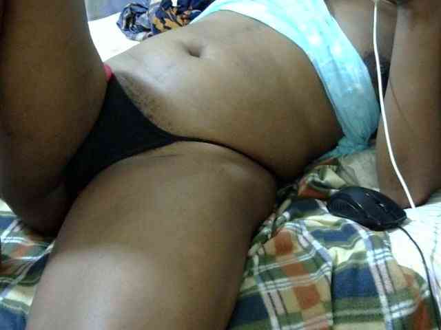 maya-pretty webcam