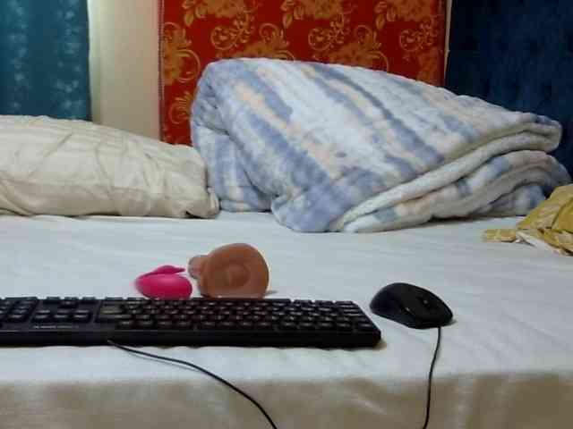 maya-pretty maya-pretty