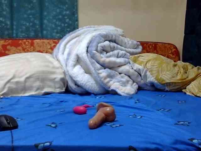 maya-pretty maya-pretty