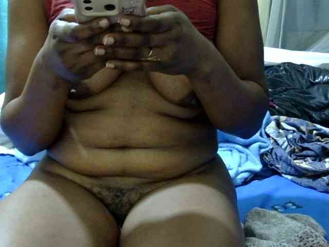 maya-pretty webcam