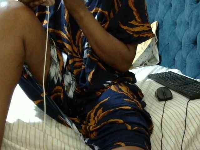 maya-pretty webcam