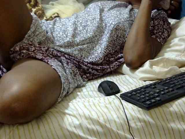 maya-pretty webcam