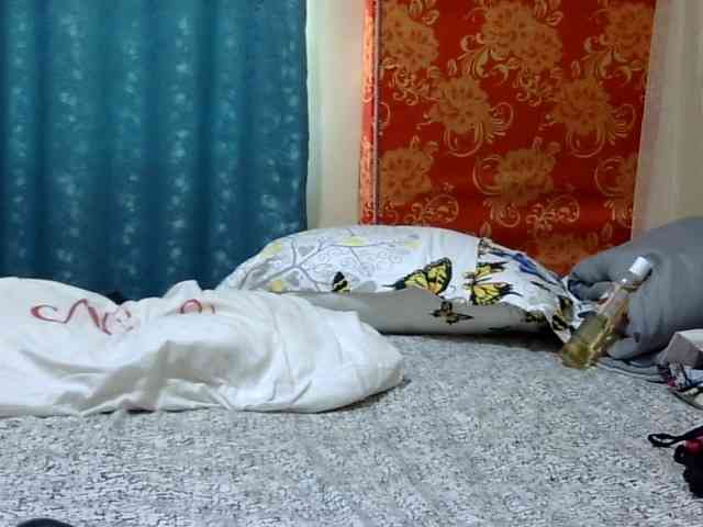 maya-pretty webcam