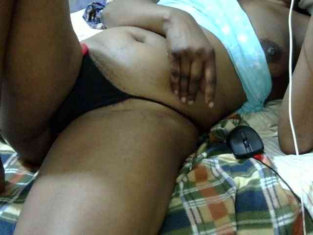 maya-pretty webcam