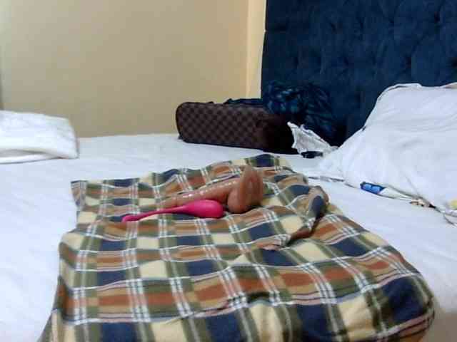 maya-pretty maya-pretty