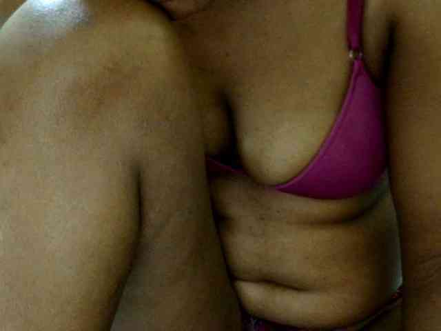 maya-pretty webcam