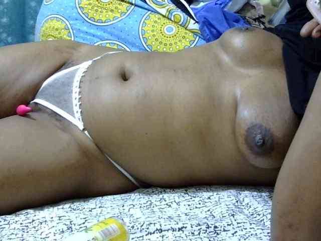 maya-pretty webcam