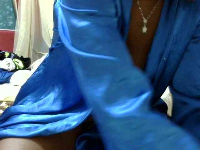 maya-pretty webcam