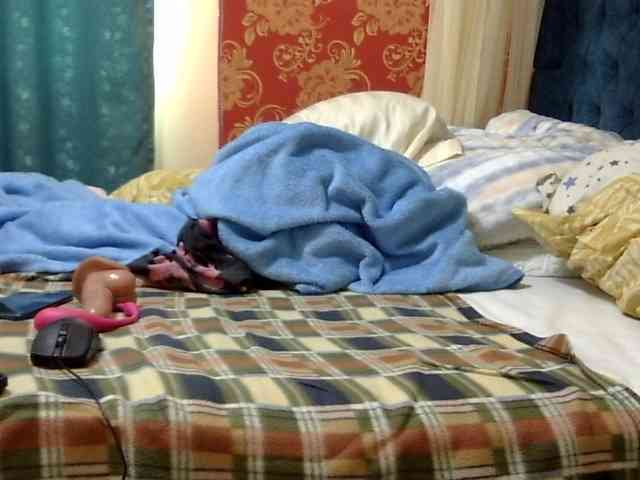 maya-pretty maya-pretty