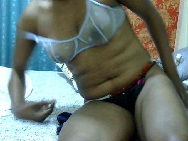 maya-pretty webcam