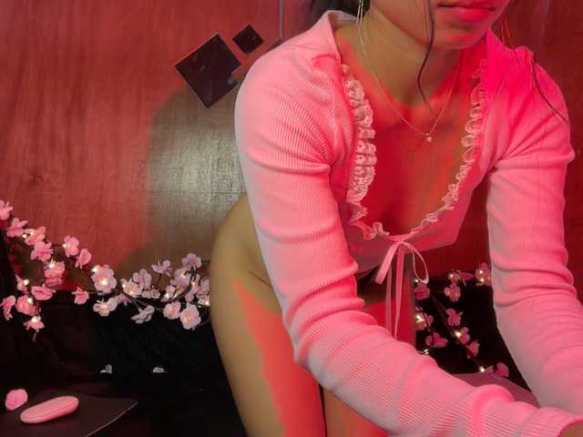 LilyJelly's BongaCams show and profile