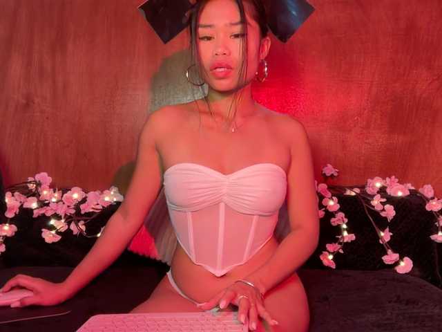 LilyJelly's BongaCams show and profile