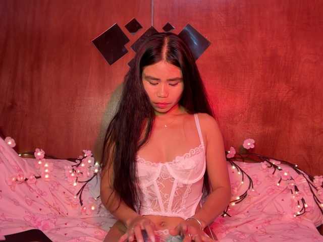 LilyJelly's BongaCams show and profile