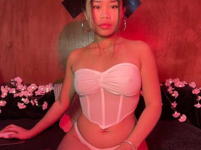 LilyJelly's BongaCams show and profile