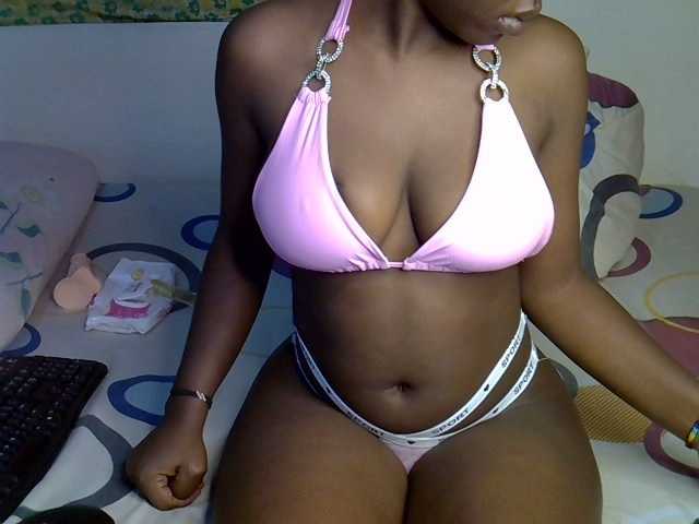 Magizitah's BongaCams show and profile