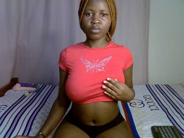 Magizitah's BongaCams show and profile