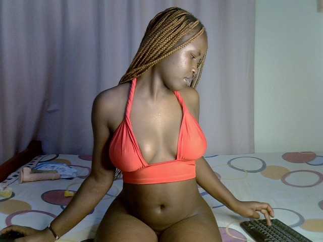 Magizitah's BongaCams show and profile