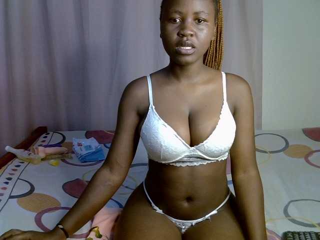 Magizitah's BongaCams show and profile