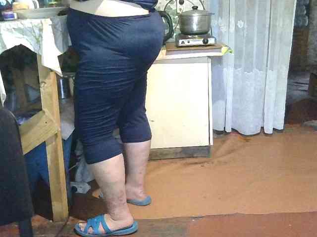 AnutkaForeva webcam