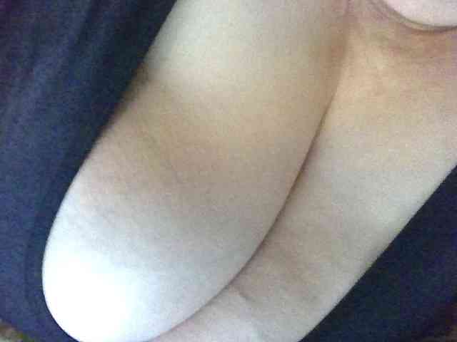 AnutkaForeva webcam