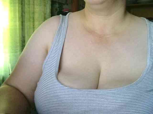AnutkaForeva webcam