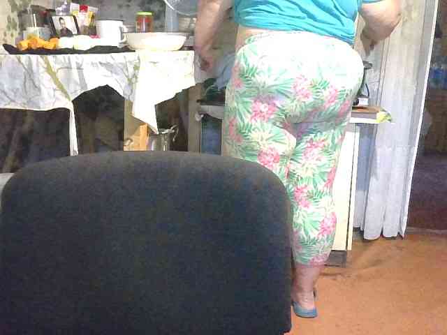 AnutkaForeva webcam