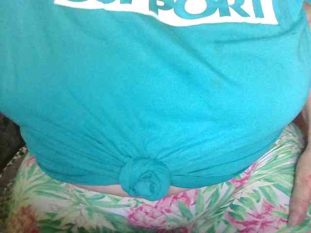 AnutkaForeva webcam