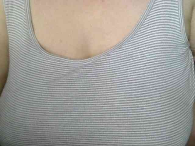 AnutkaForeva webcam