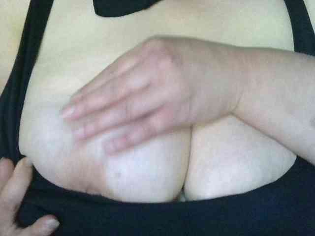 AnutkaForeva webcam