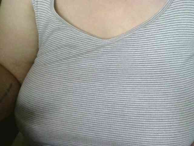 AnutkaForeva webcam