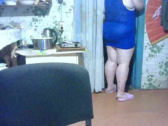 AnutkaForeva webcam