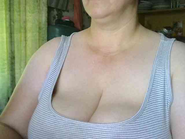 AnutkaForeva webcam