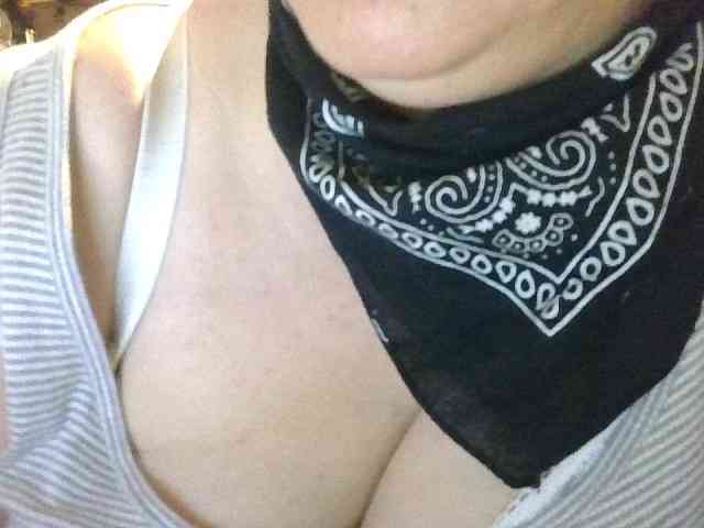 AnutkaForeva webcam